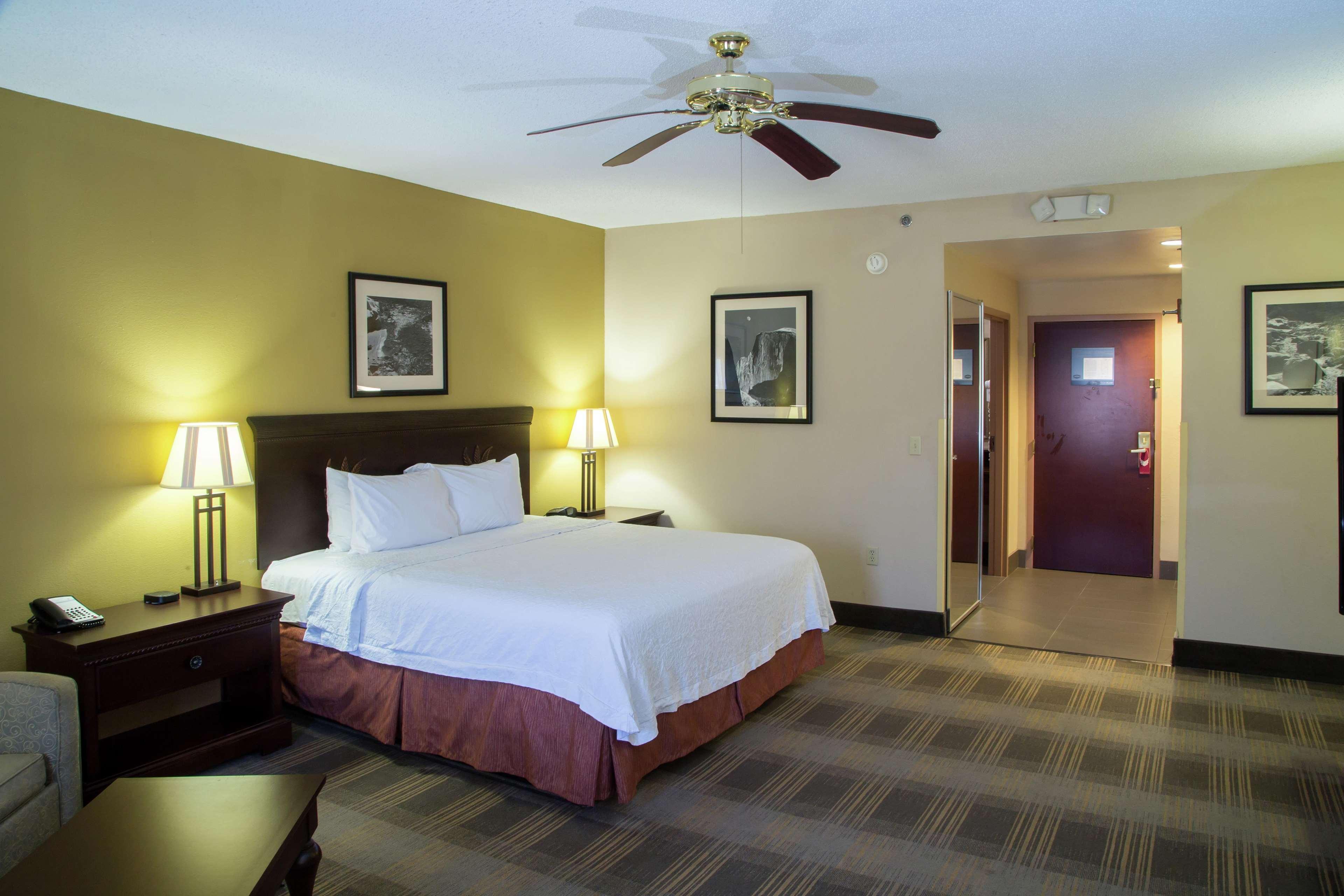 Hampton Inn Oxford-West Exterior photo