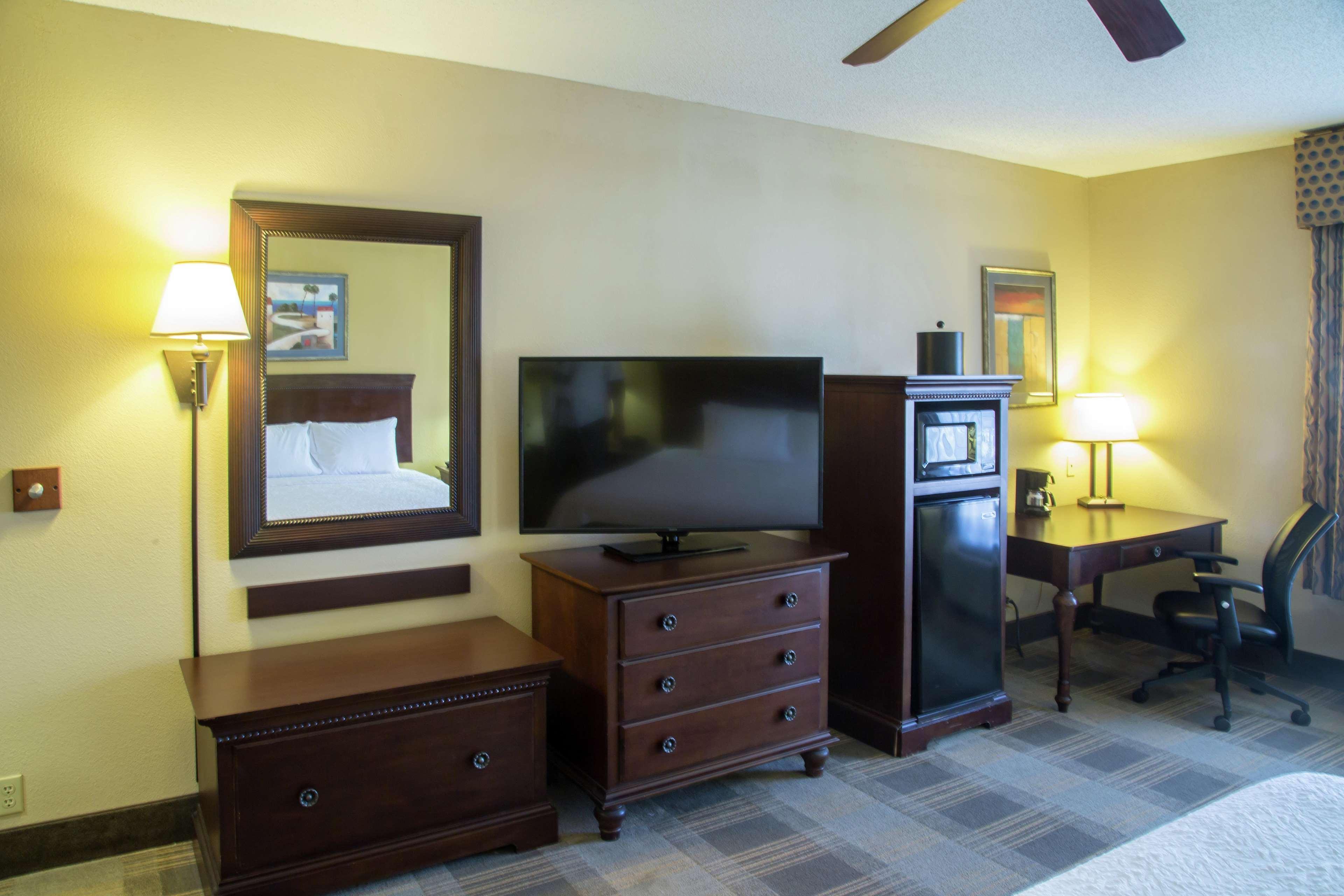Hampton Inn Oxford-West Exterior photo